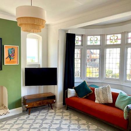 3 Bedroom Spacious Seaside Apartment With Estuary Views Southend-on-Sea Buitenkant foto